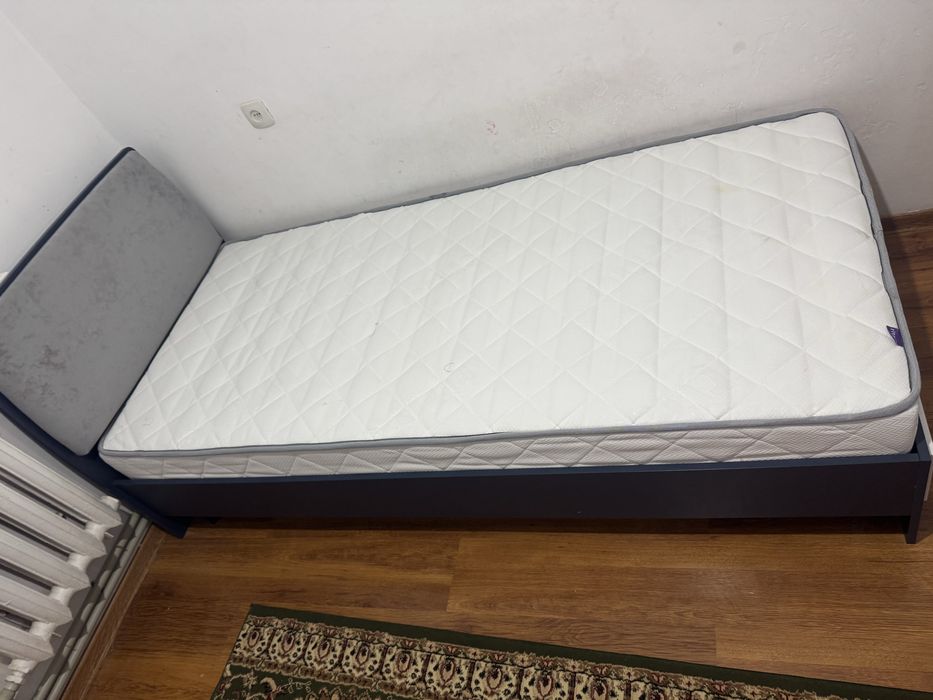 Кравать матрас расейский  сам кравать белеруский