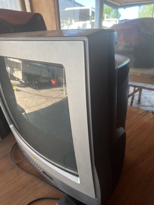 Телевизор LG рабочий