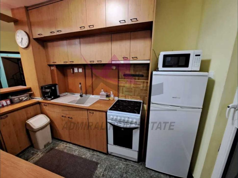 Дава се под наем Тристаен апартамент в Варна, Цветен квартал - 84 кв.м за 650 € - Снимка #2