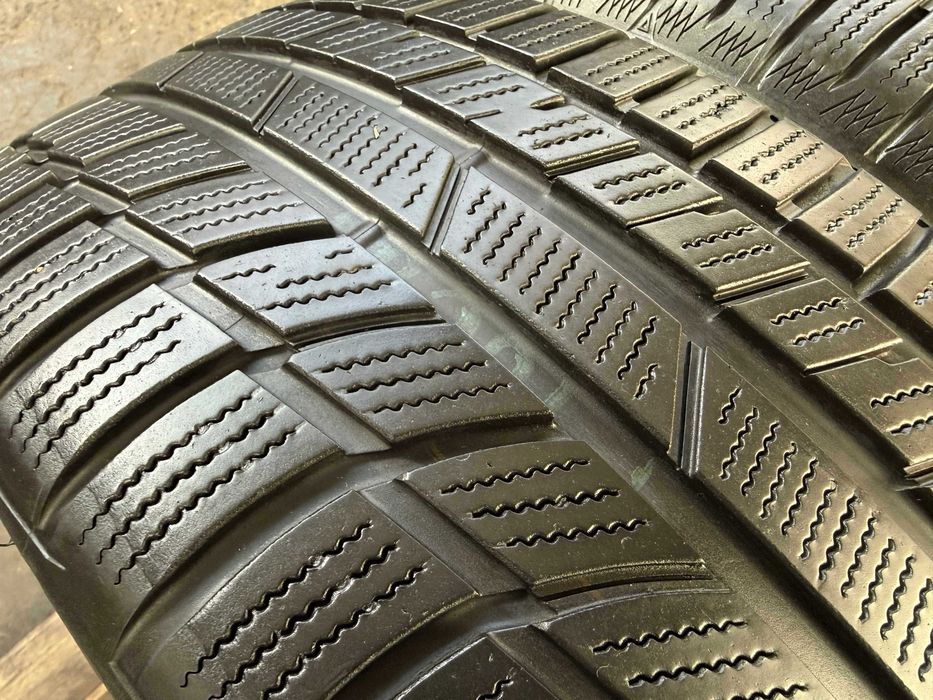 2x Anvelope Iarna 235/40 r19 M+S - Toyo Snowprox S954