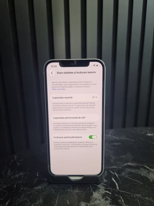 Noble Amanet - iPhone 12, 64gb, bat. 81%