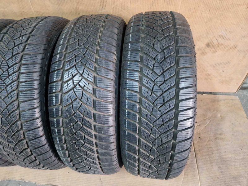 4 Fulda R17 215/60
зимни гуми 
DOT4621