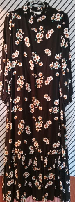 Продам платья , в идеальном состоянии .