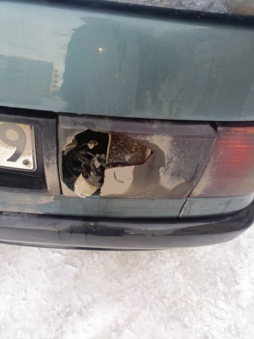 Продам Ауди б 3 1989 года