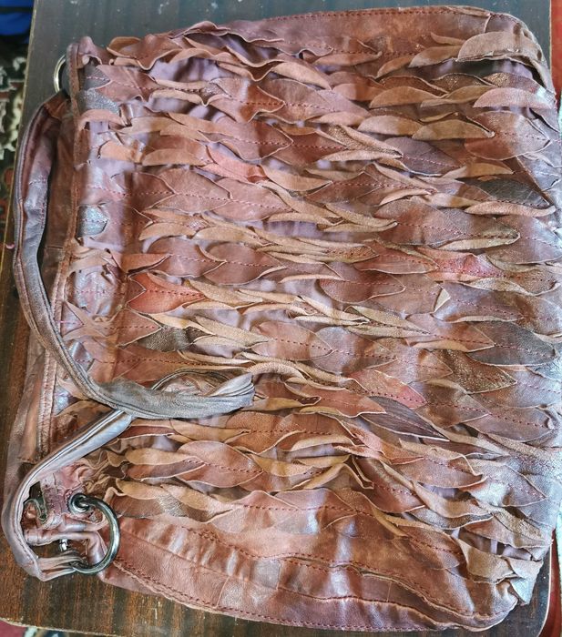 Geanta din piele naturala