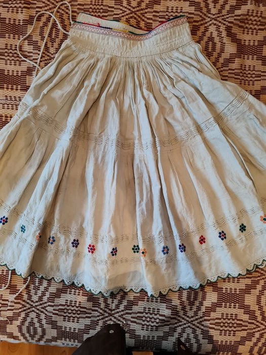 Fusta traditionala Maramures veche.