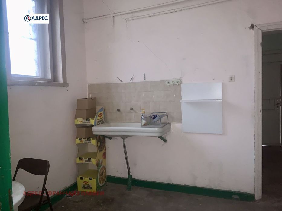Продава се Склад в с. Горна Митрополия, Област Плевен - 250 кв.м за 164 €/кв.м - Снимка #9