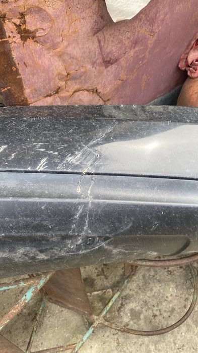 Бампер заднии.