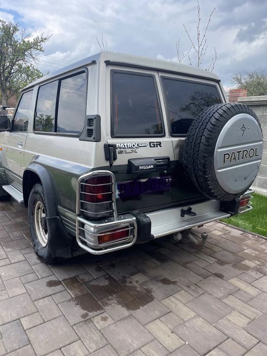Vand nissan patrol gr y 60