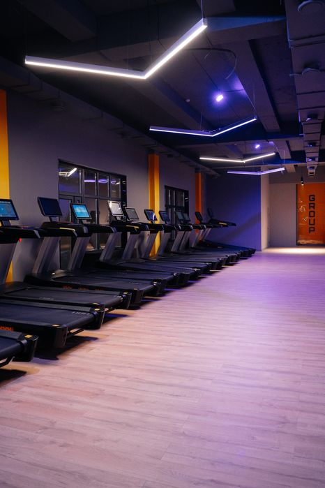 Сеть из 8 фитнес клубов