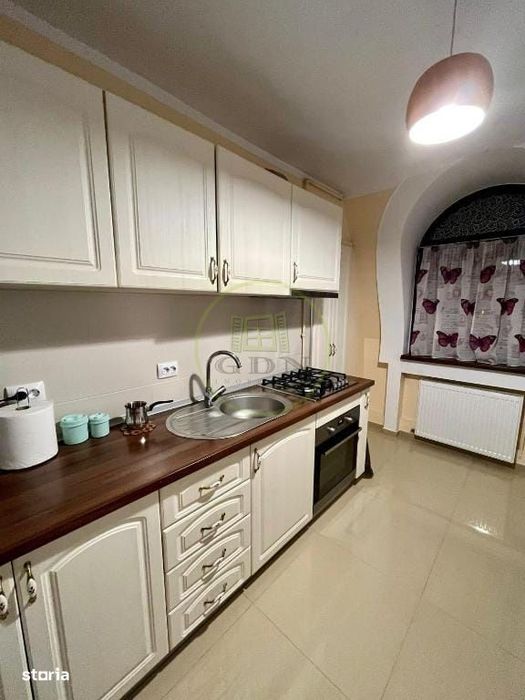 Apartament 3 camere, 2 bai, 72 mp, de inchiriat, Centrul Istoric Sibiu