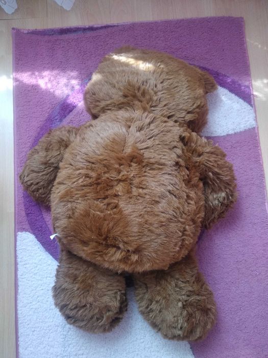 Голямо плюшено мече