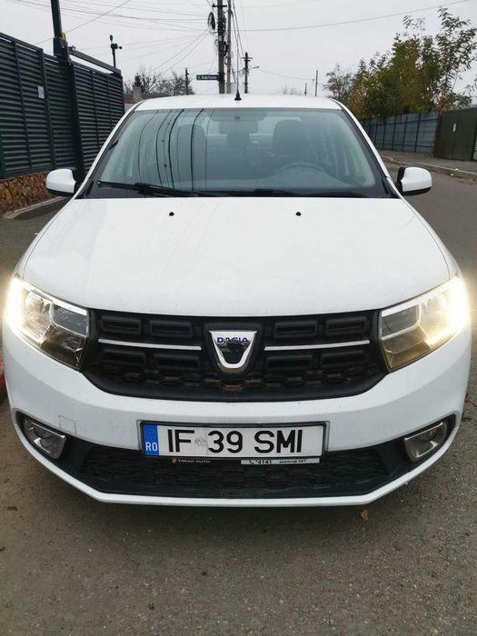 Mașina Dacia Logan