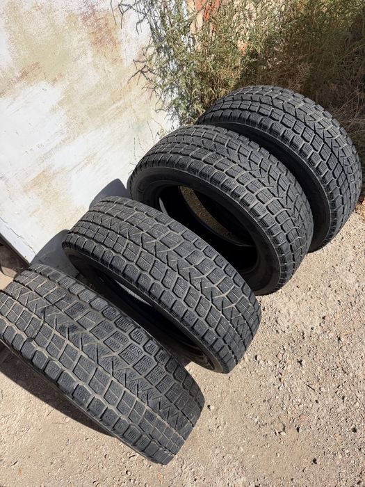 Зимние шины Maxxis 235/60/18