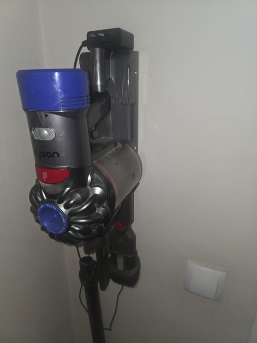 Пылесос Dyson v 7