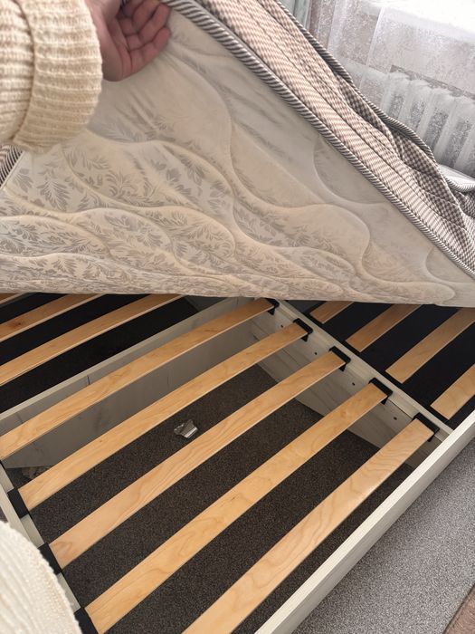 Продам спальный гарнитур