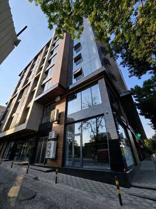 Продаётся комерческое помещение ул Шота Руставели. первая линия 120 кв