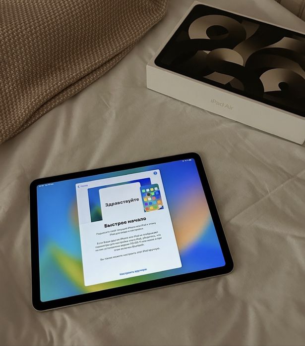iPad Air 5 на 64 гб Gold