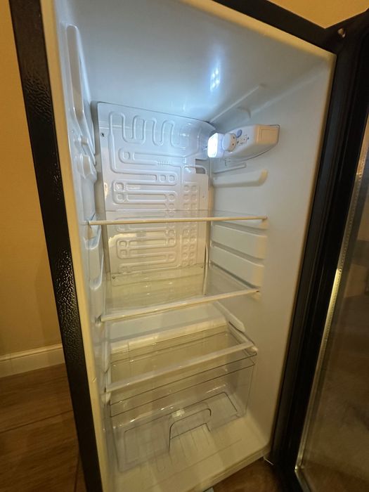 Мини-холодильник Leadbros