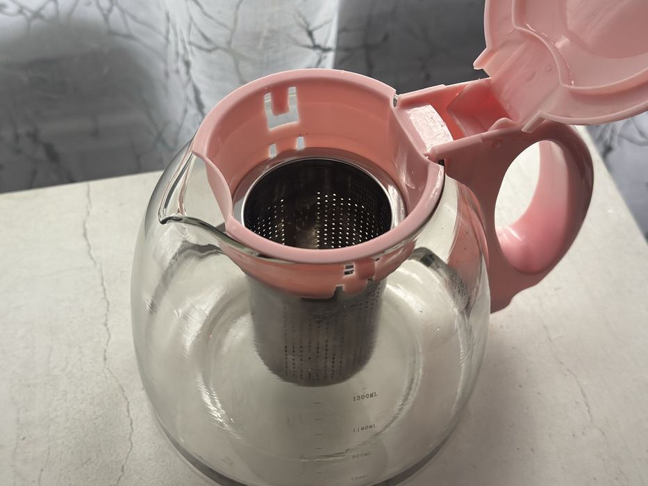 Заварник, чайник в идеальном состоянии