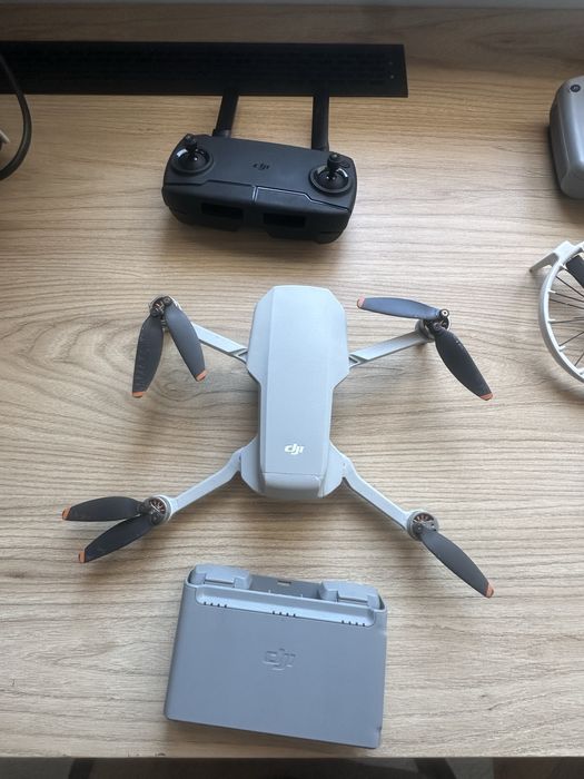 На запчасти 2 дрона с полной комплектации