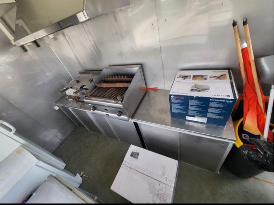 Food truck de vanzare