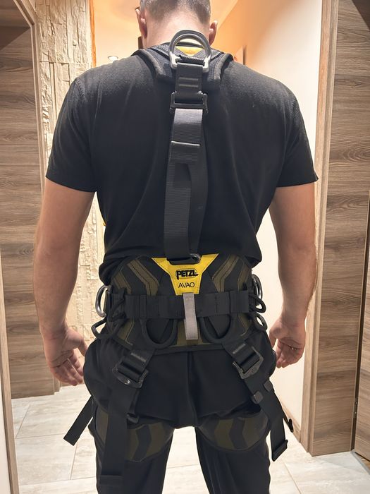 Сбруя за височинна работа Petzl avao body fast