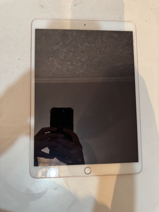 Продам iPad pro.