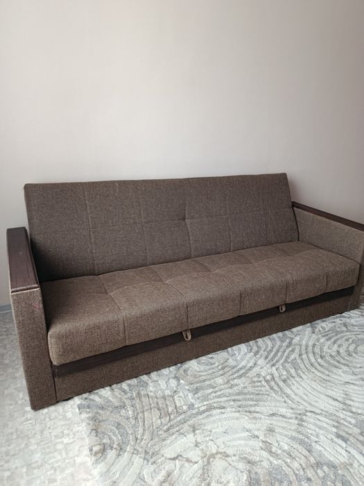 Продам диван,в хорошем состоянии.