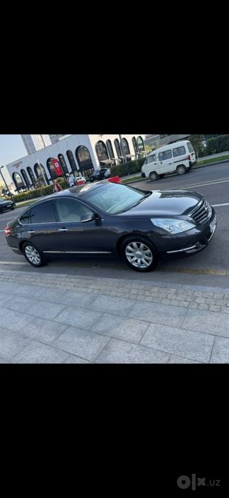 Nissan Teana Moshinasi
