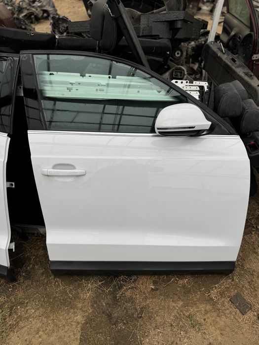 Oglinda Audi Q3 facelift model 2018 dreapta-stanga EUROPA