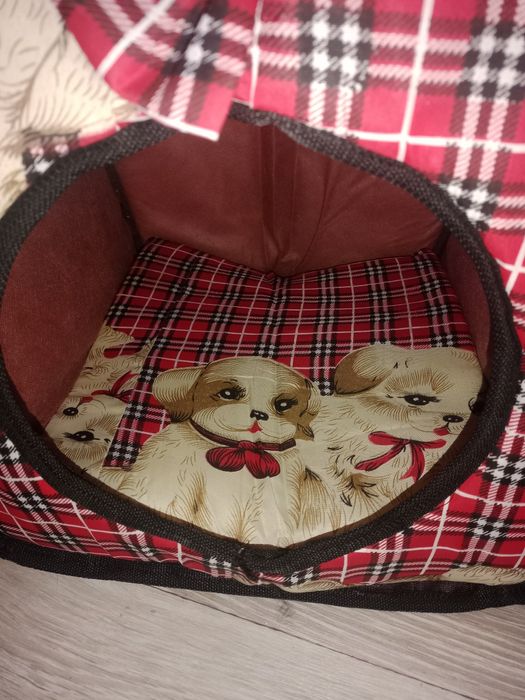 Домик для мелкой собачки