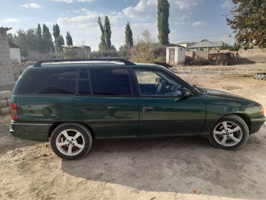 Opel Astra универсал