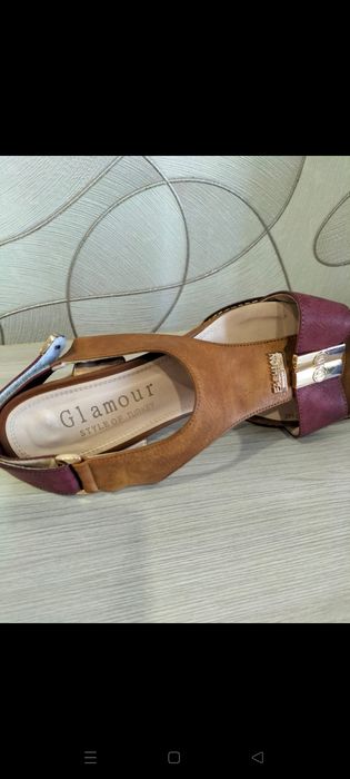 Продам сандали и басаножки