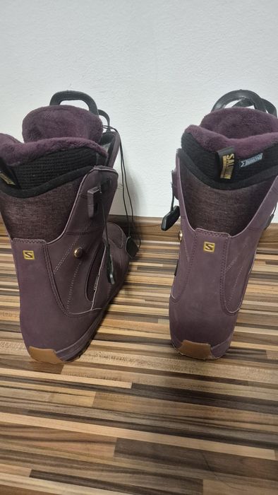 Vand boots snowboard , Salomon , marimea 41