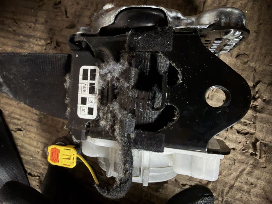 Предни колани от ауди а3 8в / audi a3 8v