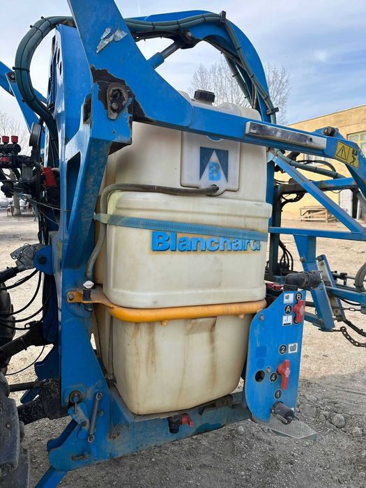 Met Khun Blanchard Puissance 1000 litri  , 18 metri ,Rampe Aluminiu