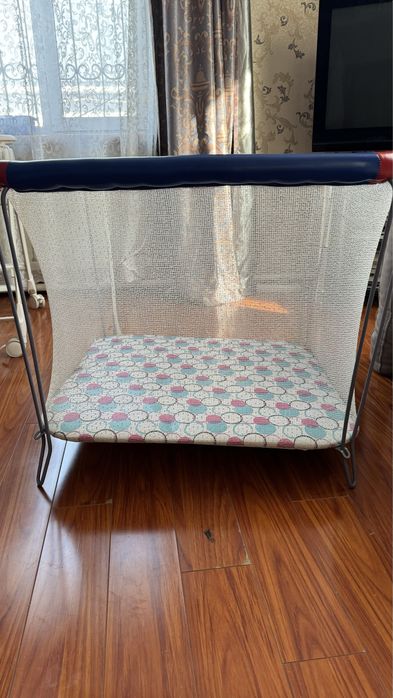 Продаю манеж детский