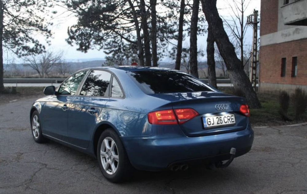 Vând audi a4 b8 2.0 tdi