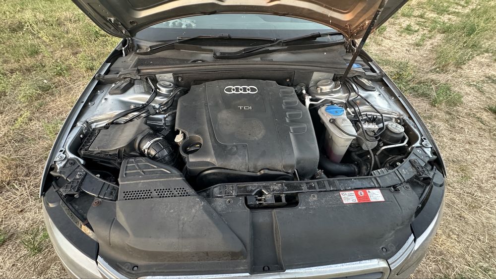 Dezmembrez/Dezmembrari Audi A4 B8  2.0 TDI CAGA 143cp AUTOMATA LLA