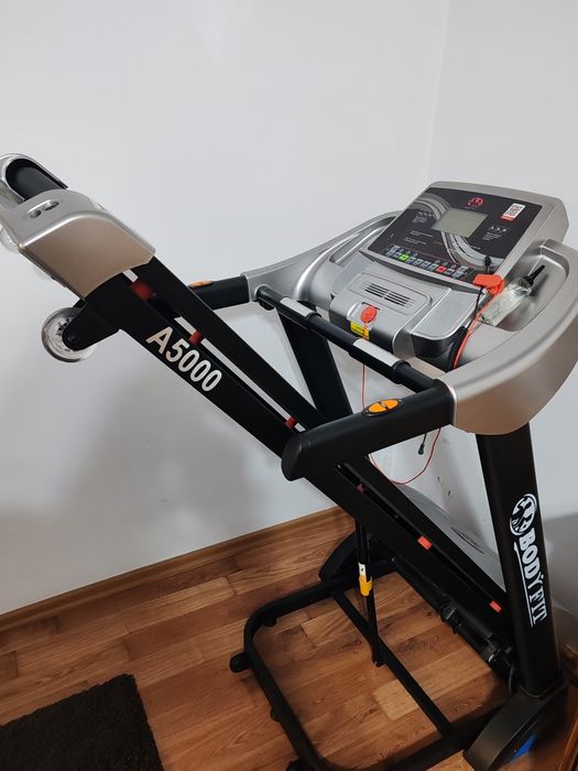 Banda de alergat electrica BodyFit A5000