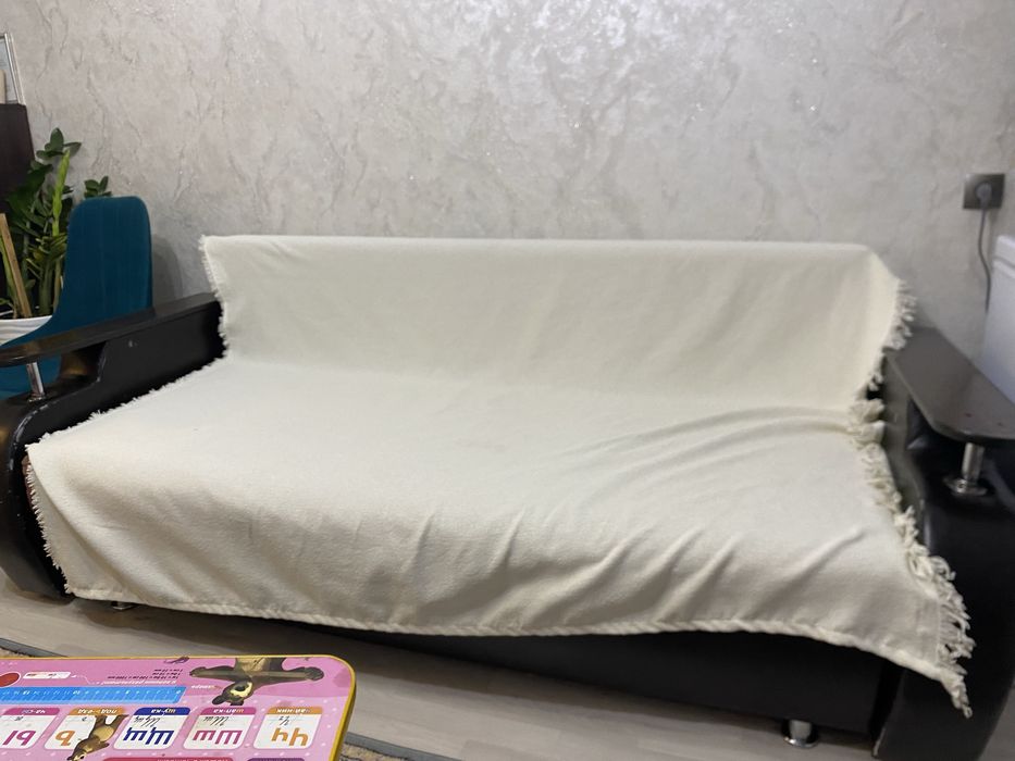 Продам диван за символическую цену