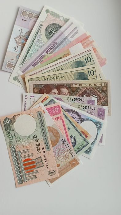 Продам Банкноты разных стран