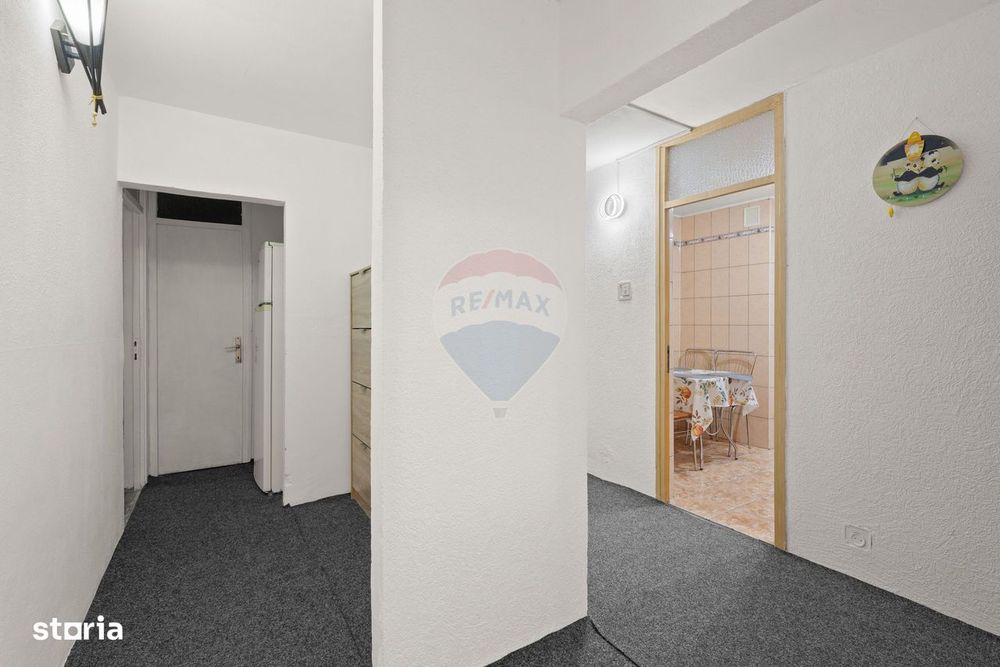 Apartament 4 camere Micalaca + loc de parcare