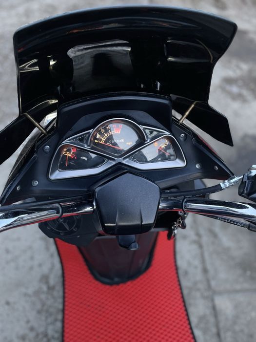 Мопед скутер мото