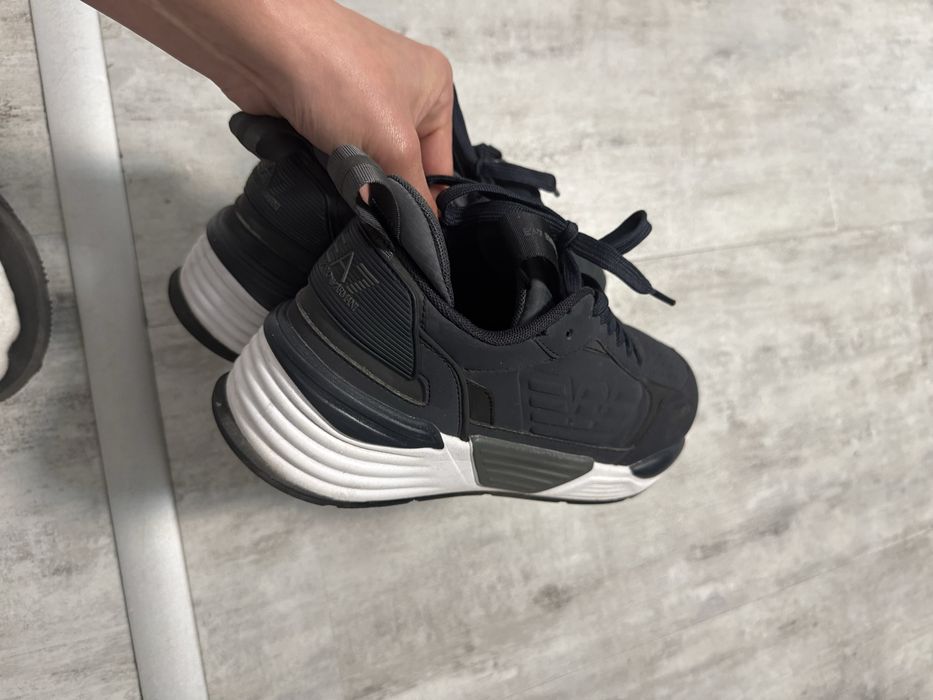 Оригинални маратонки EA7 …