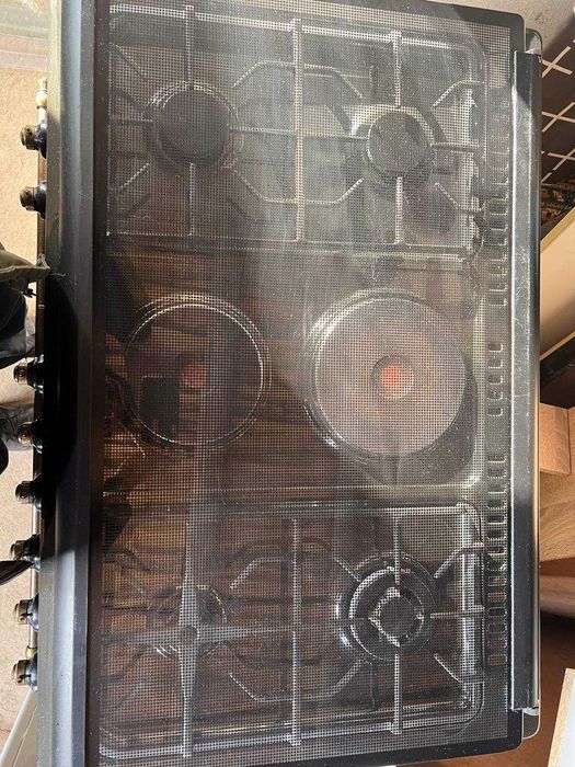 Gaz plita Ferre sotiladi