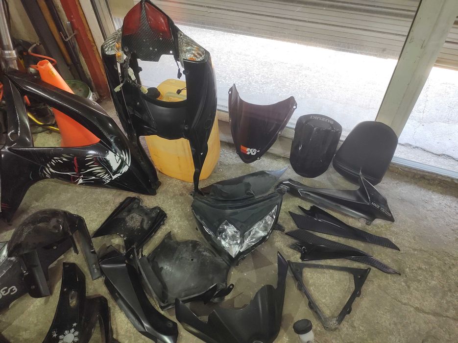 Suzuki GSXR 600 K7 K8 K9 на части