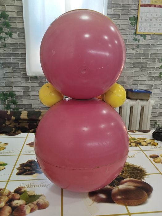 Неваляшка или Ванька встанька.