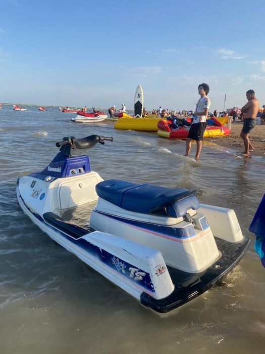 Продаю водный гидроскутер